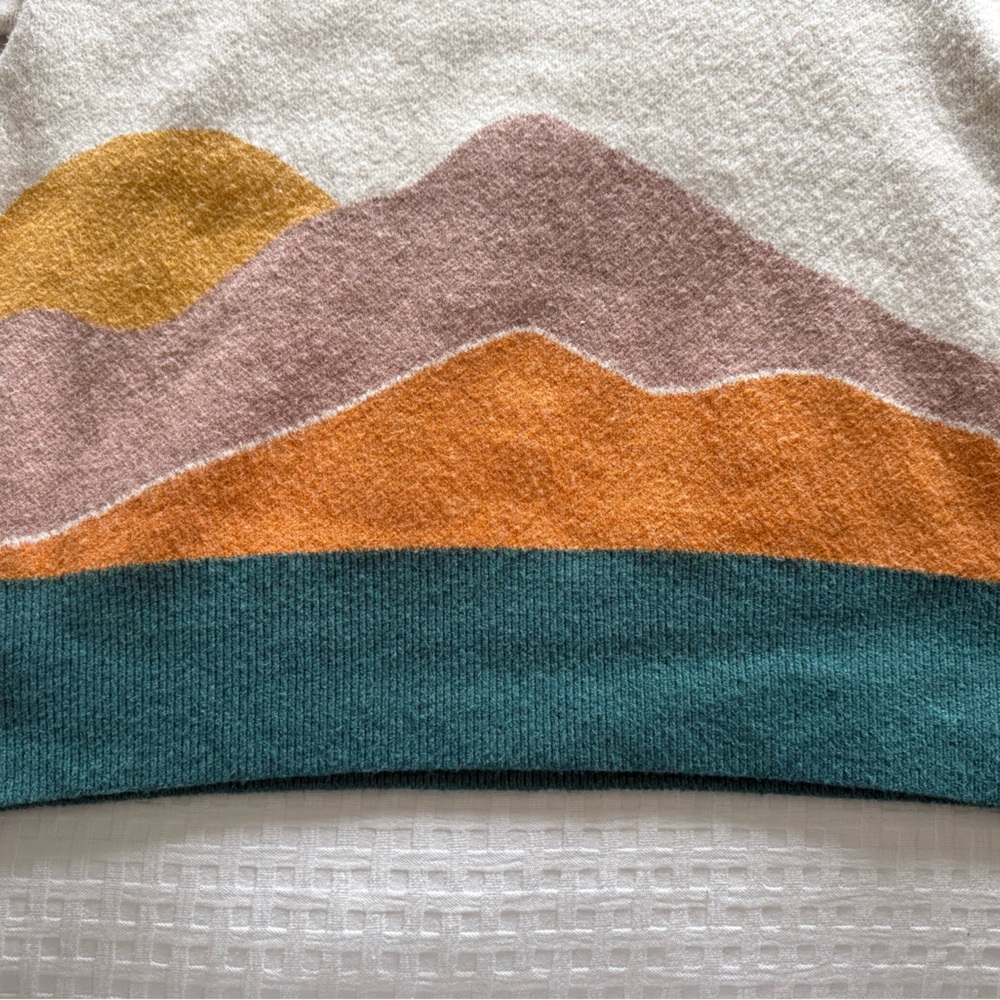 Elegant Mountain Landscape Sweater - Picture 2 of 7